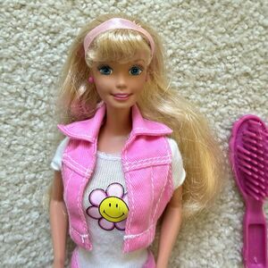 VNTG 1996 - Share A Smile Barbie Doll #17247 Mattel Special Edition Daisy Flower